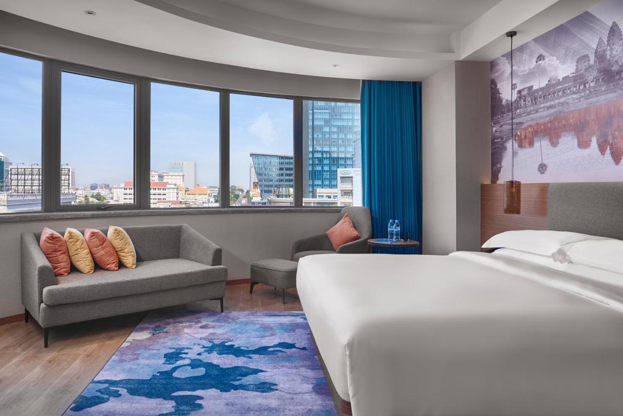 Aurea Central Hotel Phnompen Kültér fotó