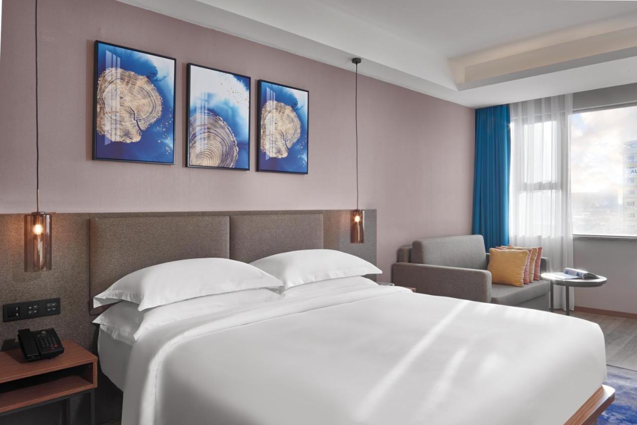 Aurea Central Hotel Phnompen Kültér fotó